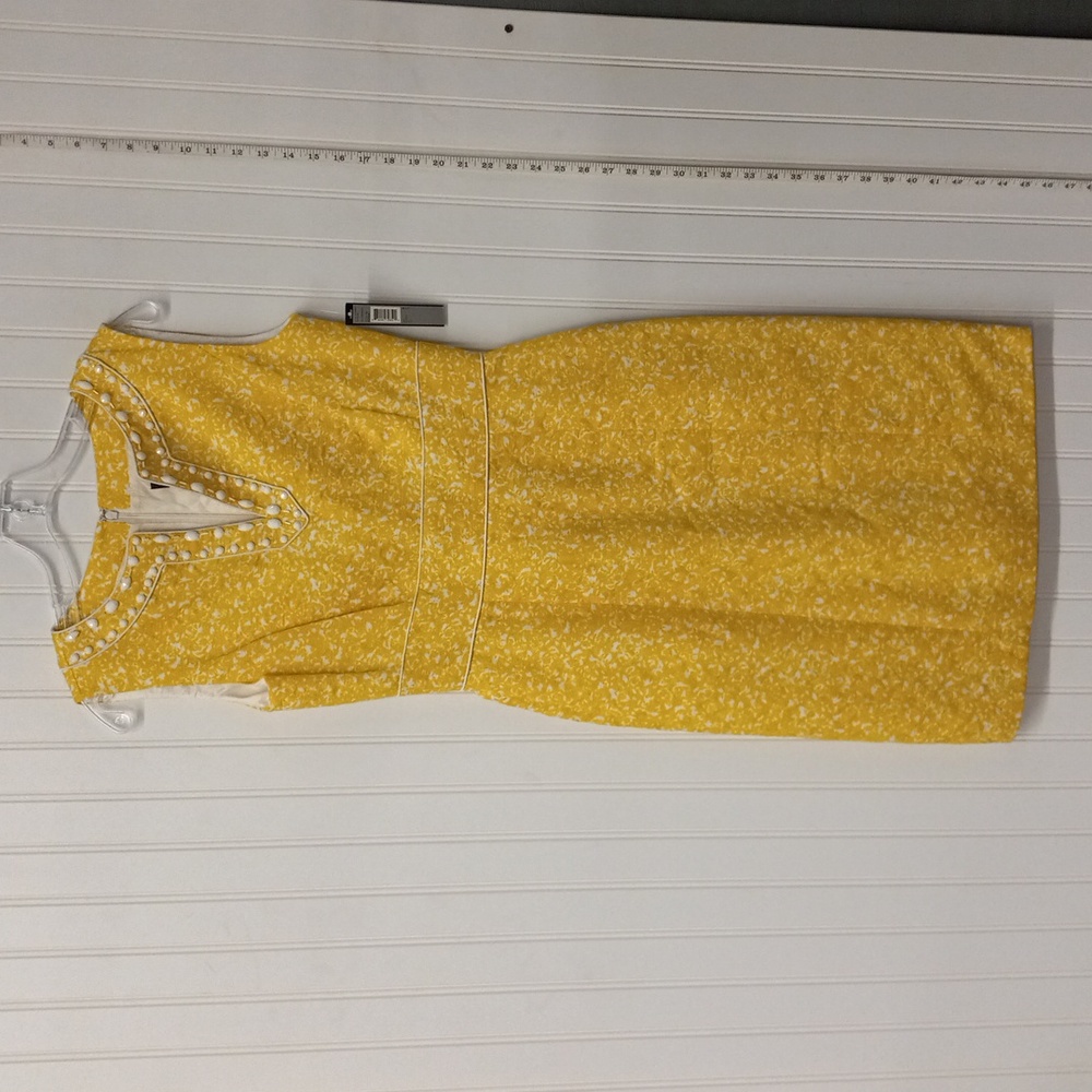 Tahari ASL women's sleeveless midi dress size 4 color yellow